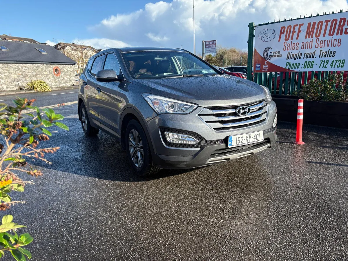 Hyundai Santa Fe 2015 - Image 2