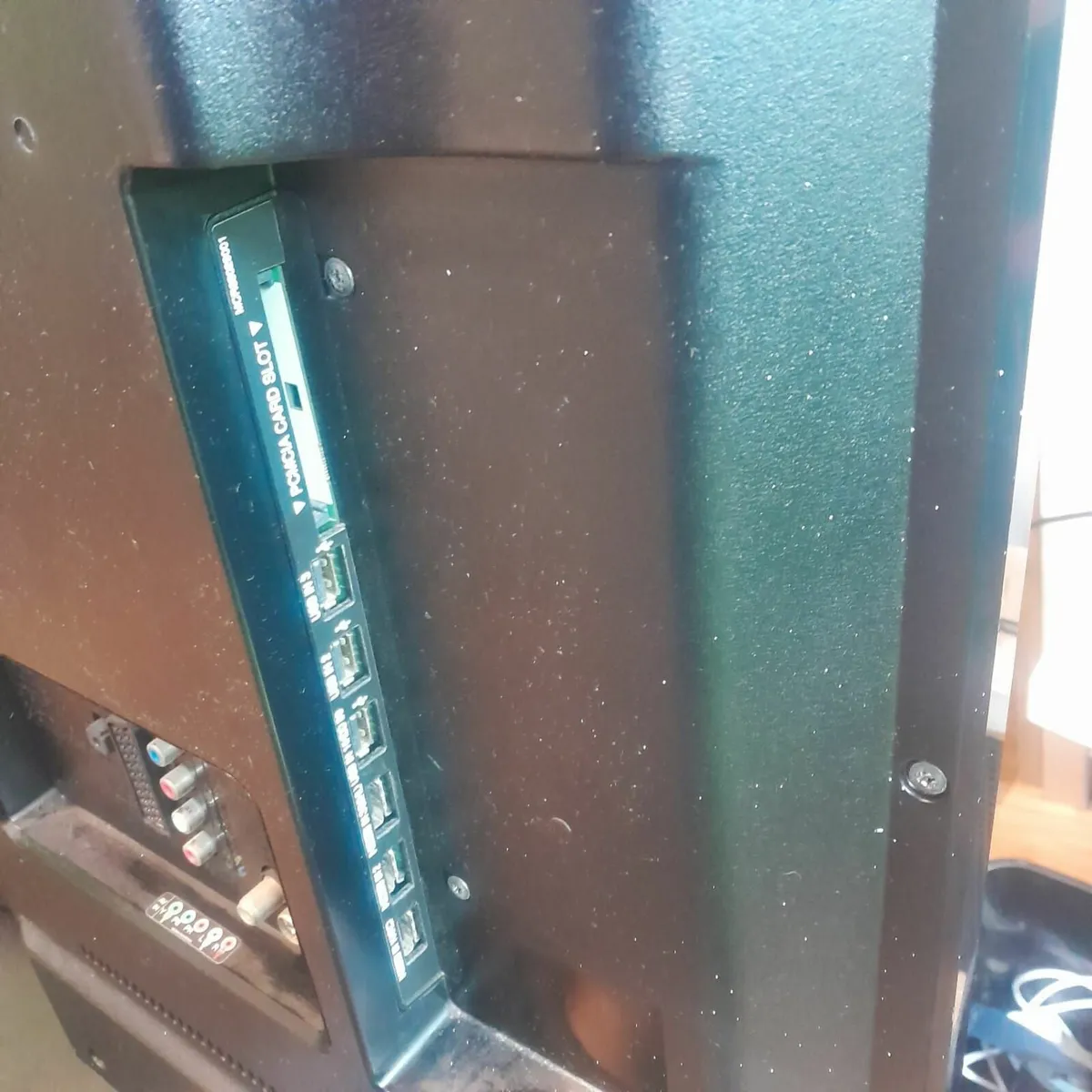 LG 42ln575v  smart TV - Image 4