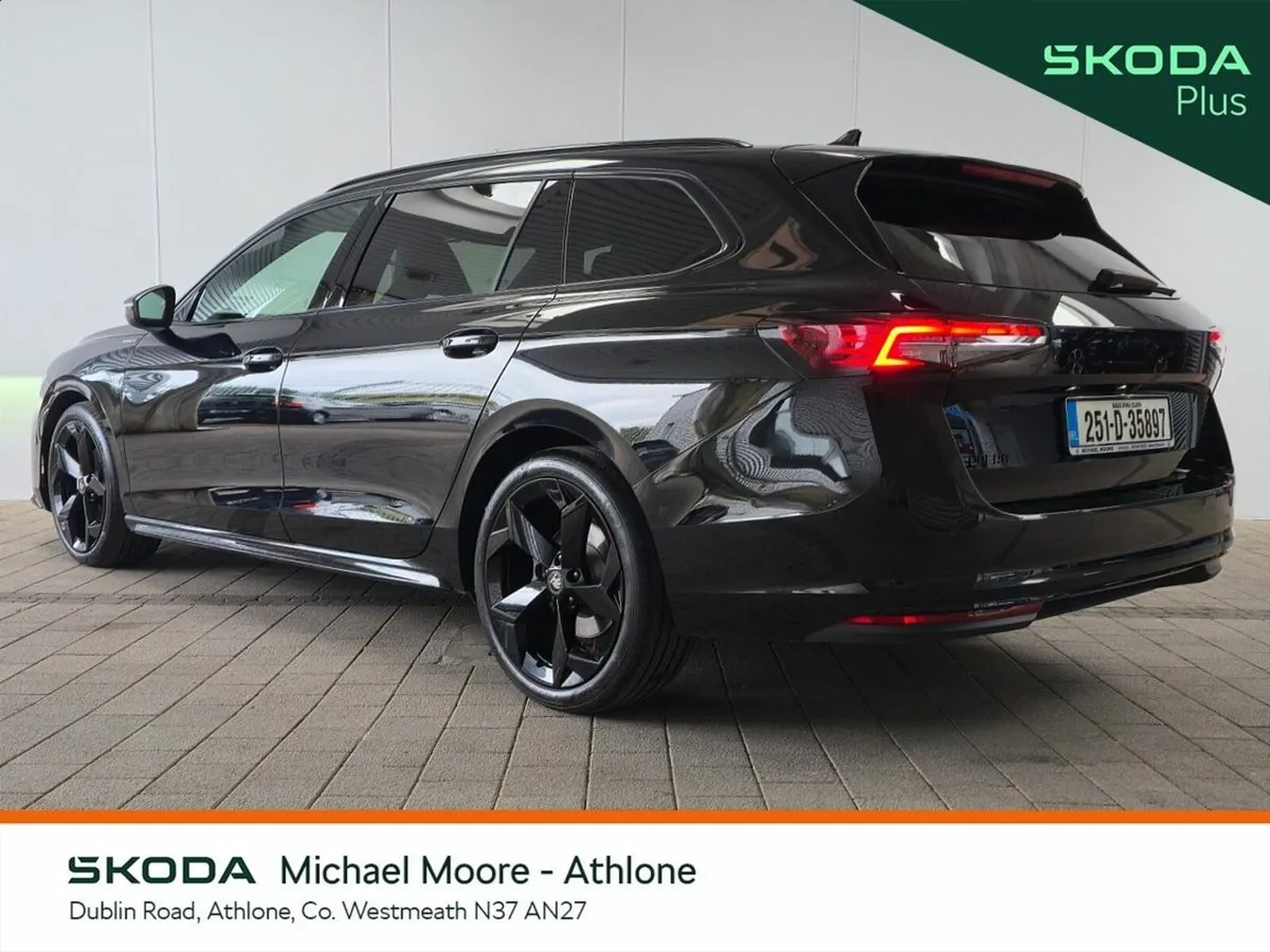 Skoda Superb *Ex-Demo* Combi Sportline 2.0TDI 150B - Image 3