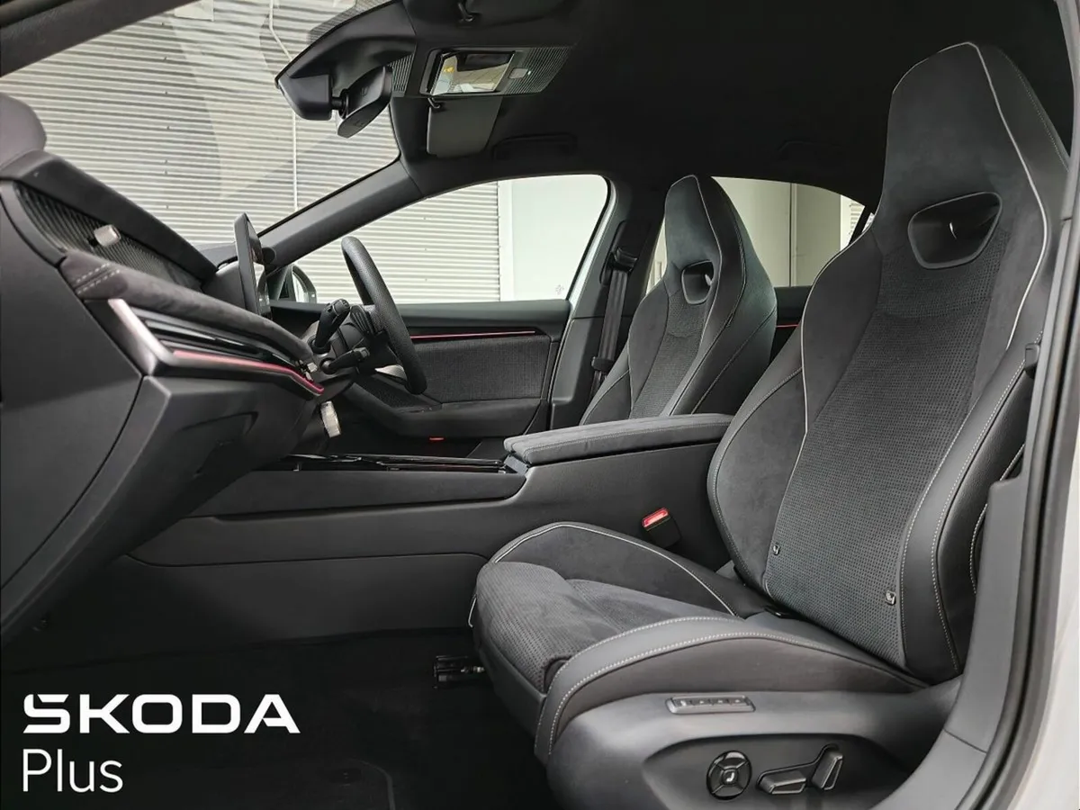 Skoda Superb Sportline 2.0TDI 150Bhp DSG - Image 4