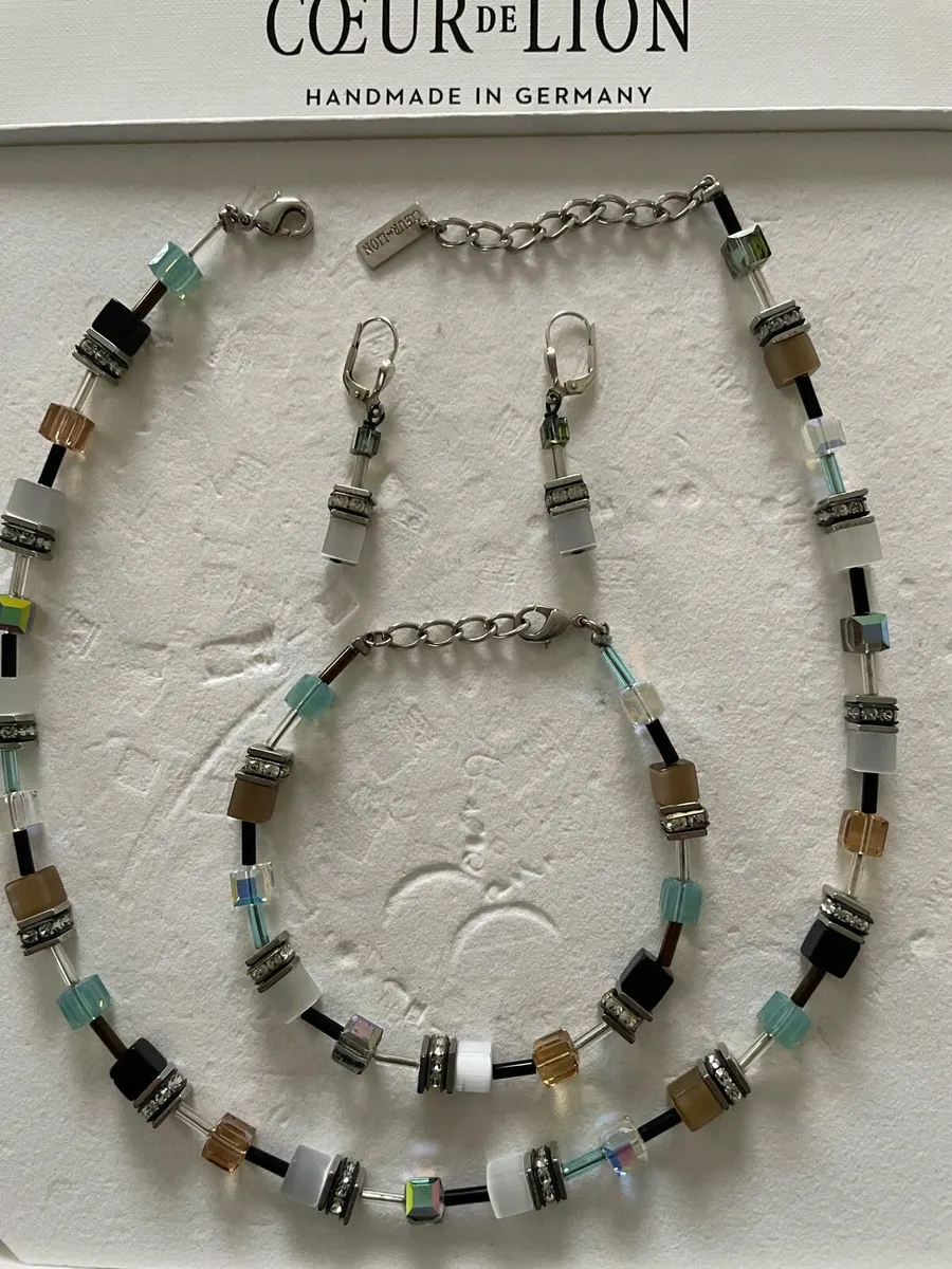 Necklace, Bracelet & earrings set - Image 3