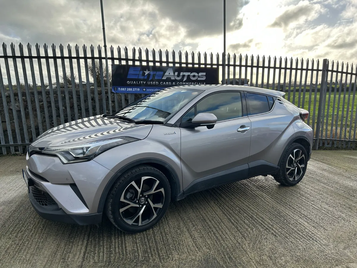 Toyota CH-R Self Charging Hybrid 2018 - Image 2