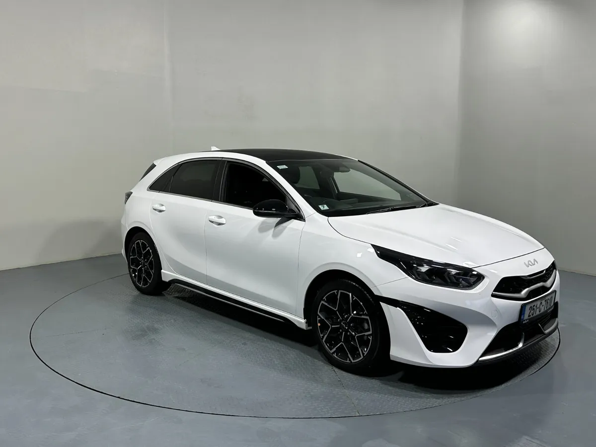 Kia Ceed 2025 - Image 1
