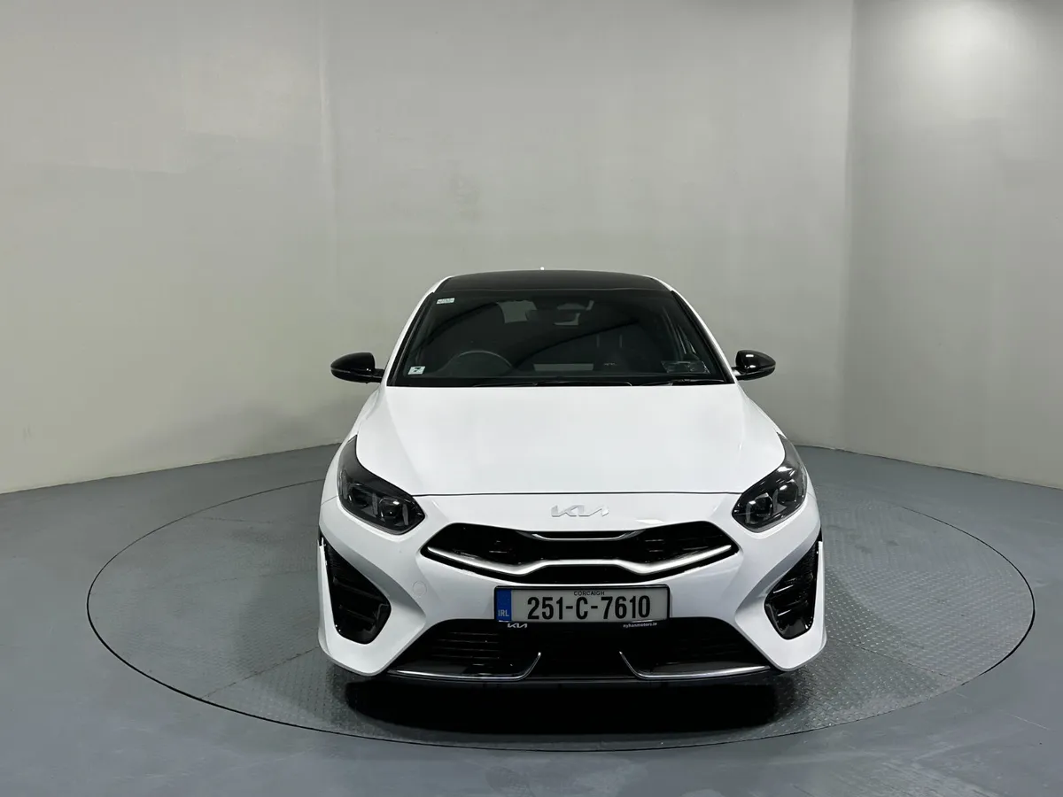 Kia Ceed 2025 - Image 2