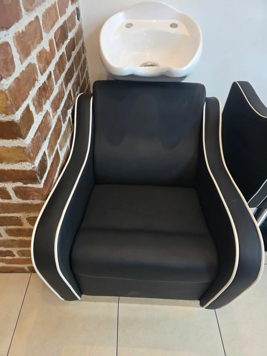 Salon washing basin/sink - Image 1