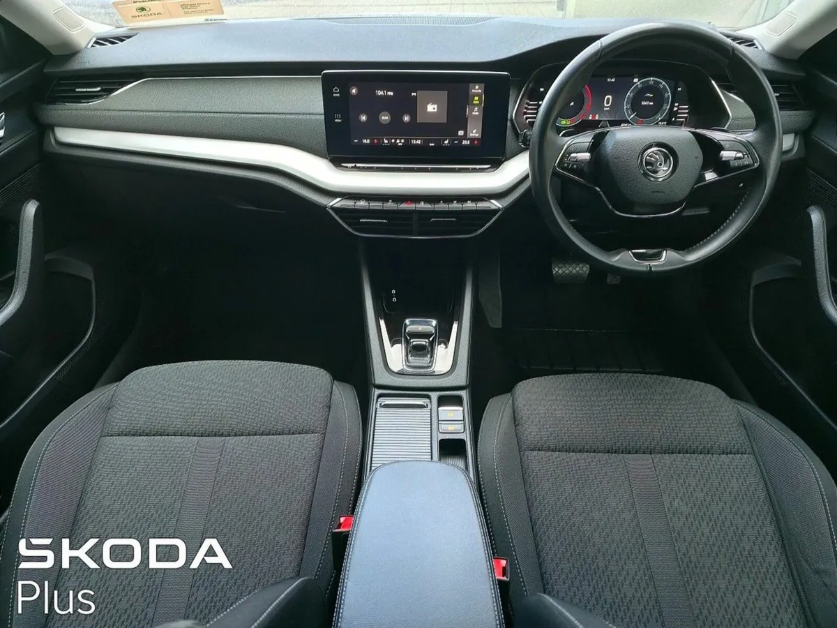 Skoda Octavia Style 2.0TDI 115Bhp DSG - Image 2