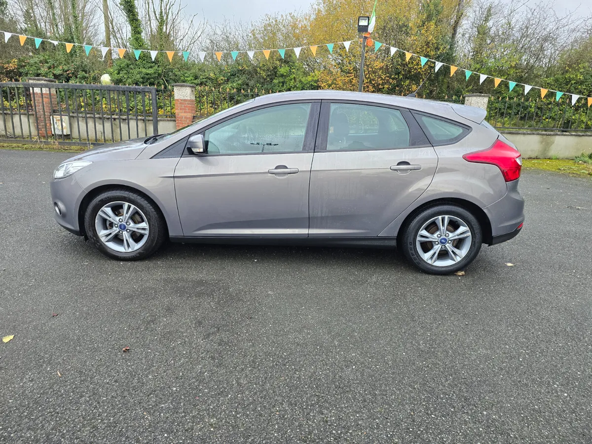 Ford Focus EDITION 142 - Image 4