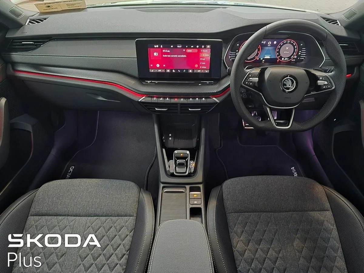 Skoda Octavia Sportline  2.0TDI 150Bhp DSG - Image 2