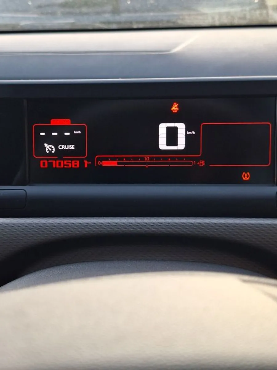 2015 Citroen C4 - Image 2