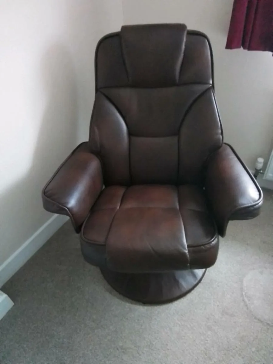 Leather Swivel Recliner Chair - Image 4