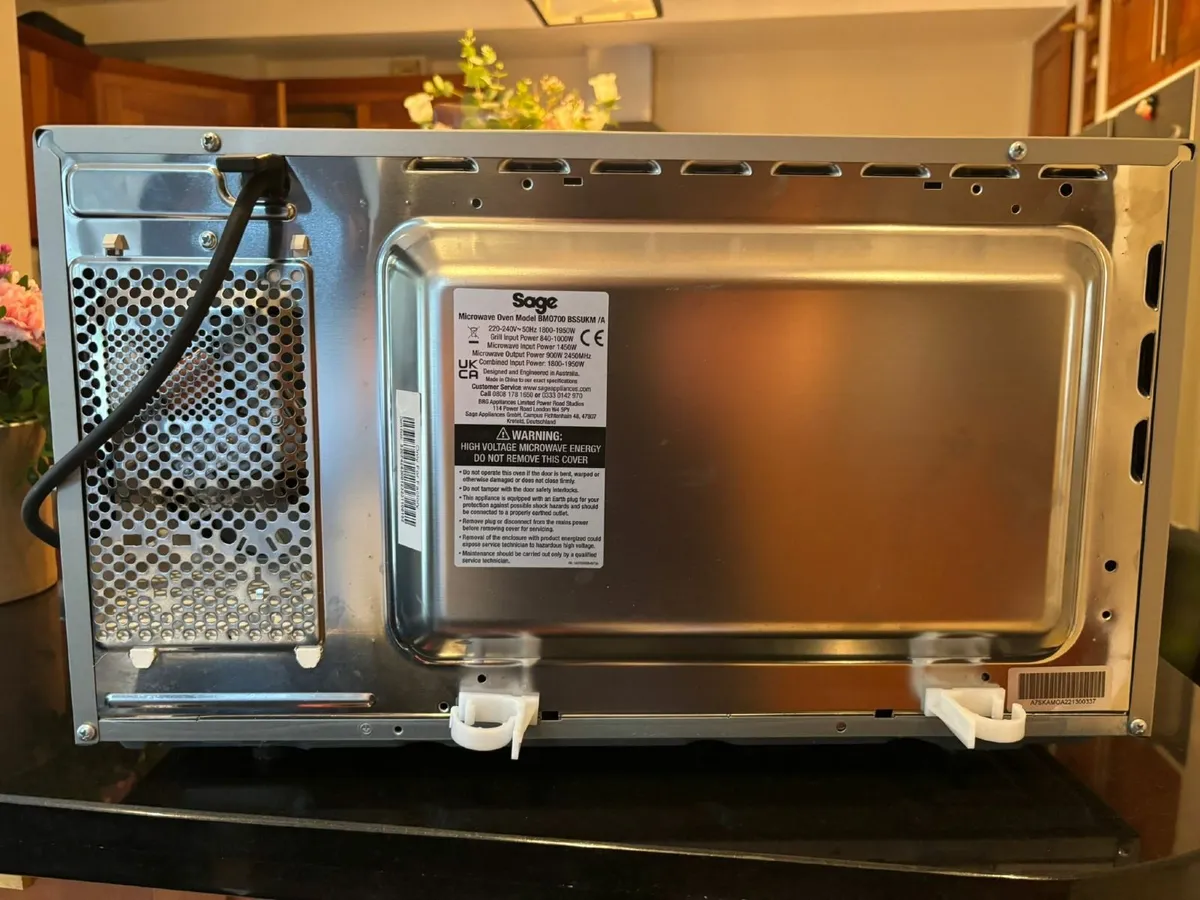 Sage Microwave - Image 3