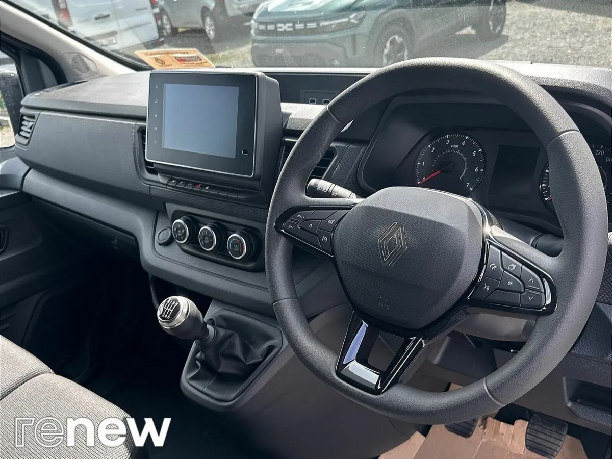 Renault Trafic Advance 150bhp  2nd sliding door - Image 4