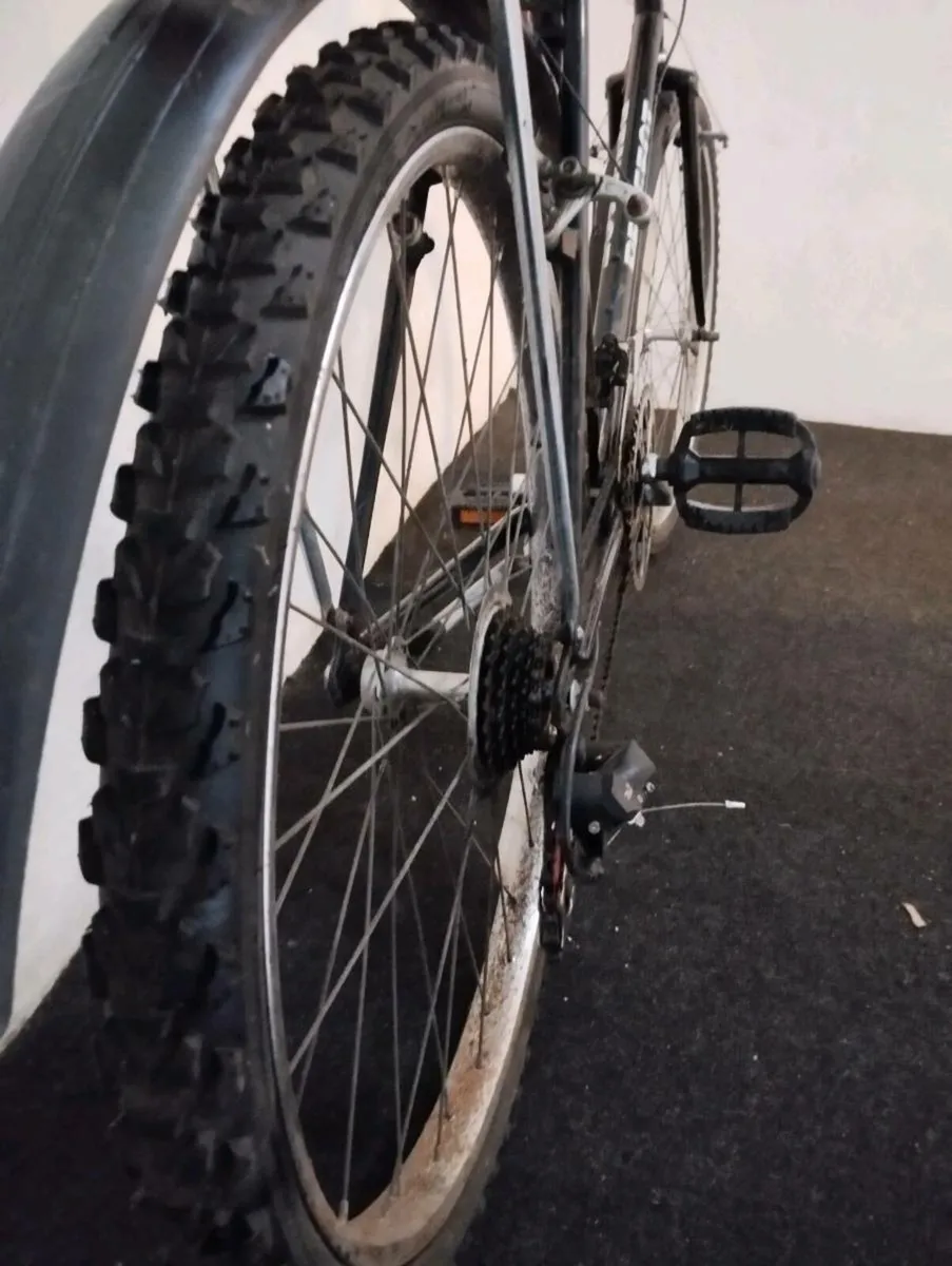 Men's 26inch Peugeot bike - Image 3