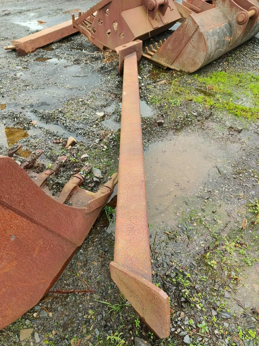 Extension Beam for 7.5T / 3CX Excavator