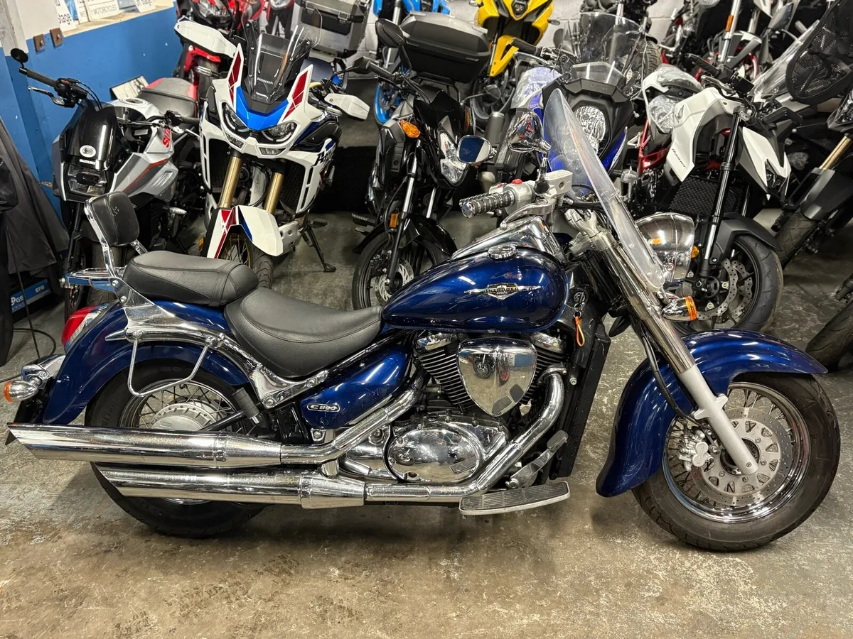2011 Suzuki Intruder 800 - Image 1