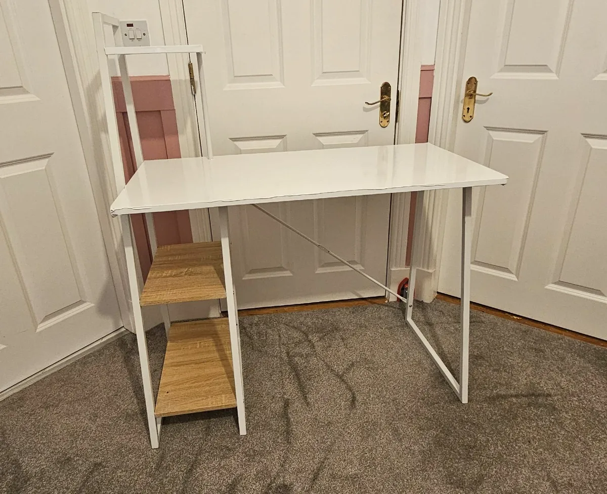 Computer desk - Image 4