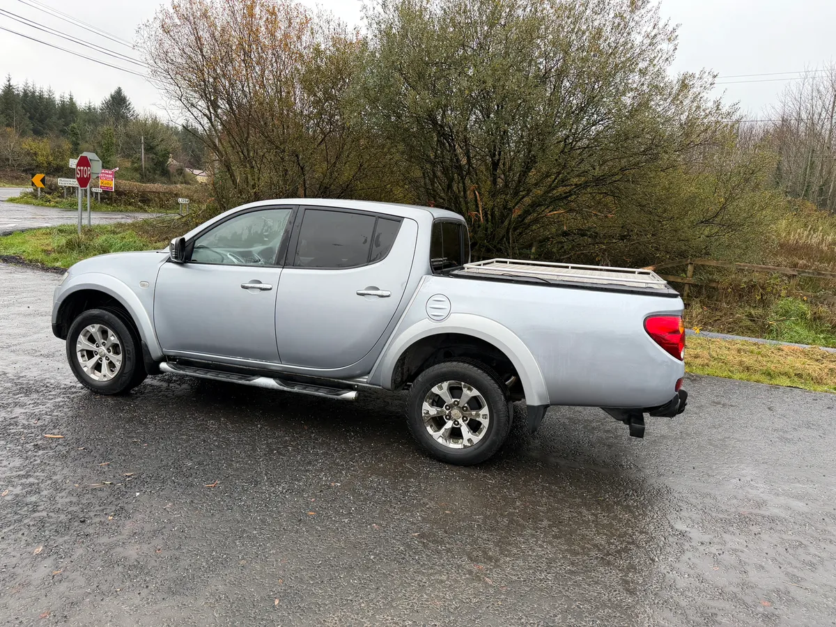2014 Mitsubishi L200 - Image 2
