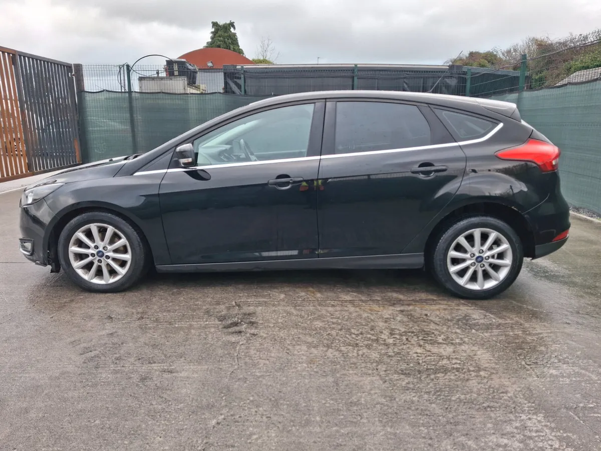 162 Ford Focus Titanium 1.5 Diesel - Image 3