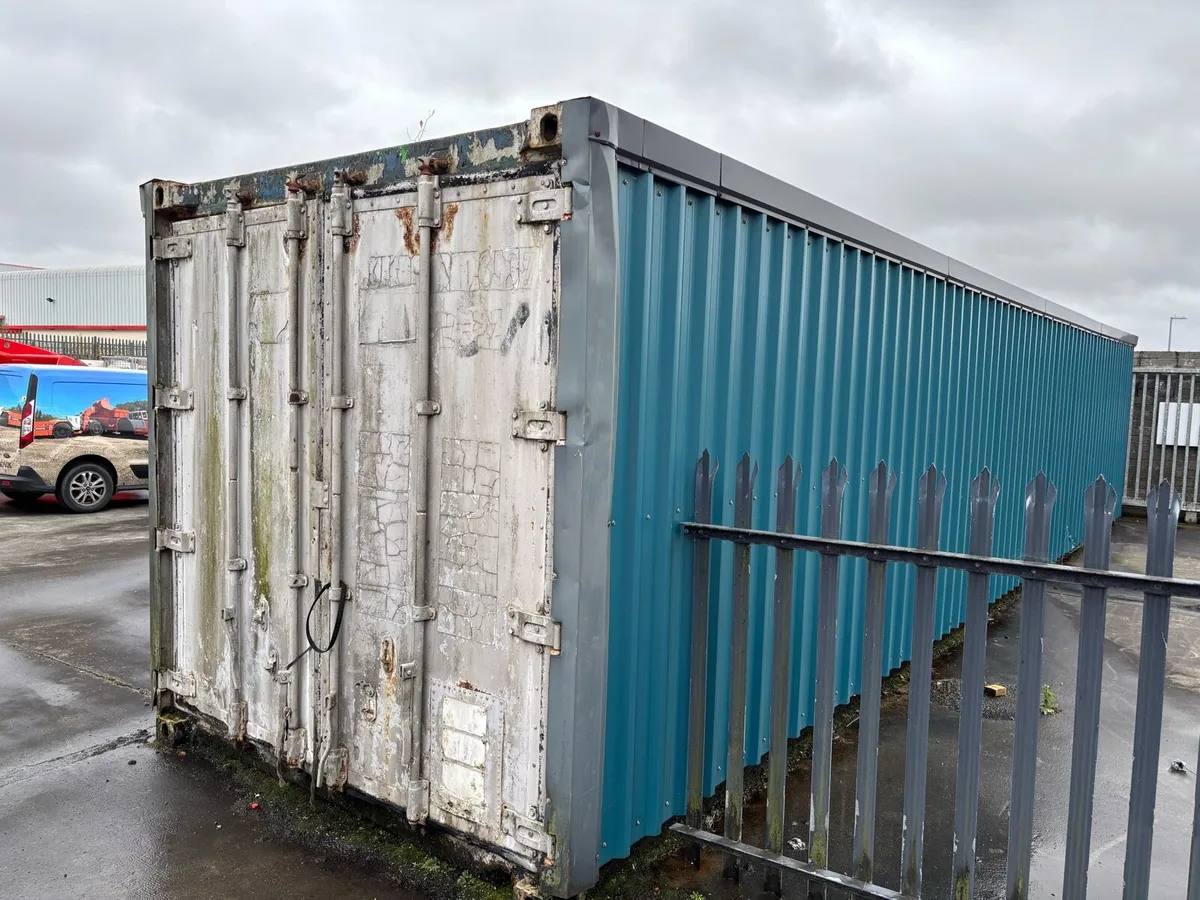 Shipping container - Image 1