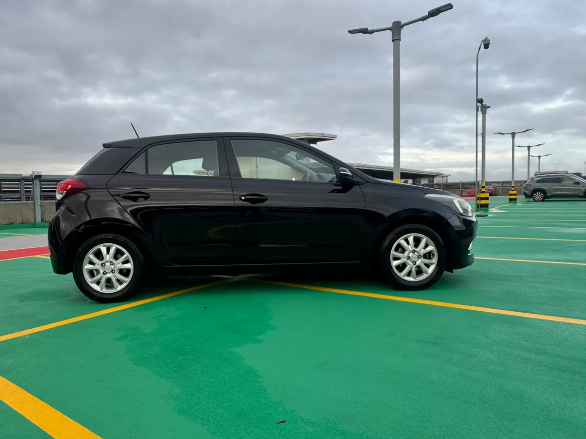 171 HYUNDAI I20 MINT CONDITION LOW MILEAGE - Image 4