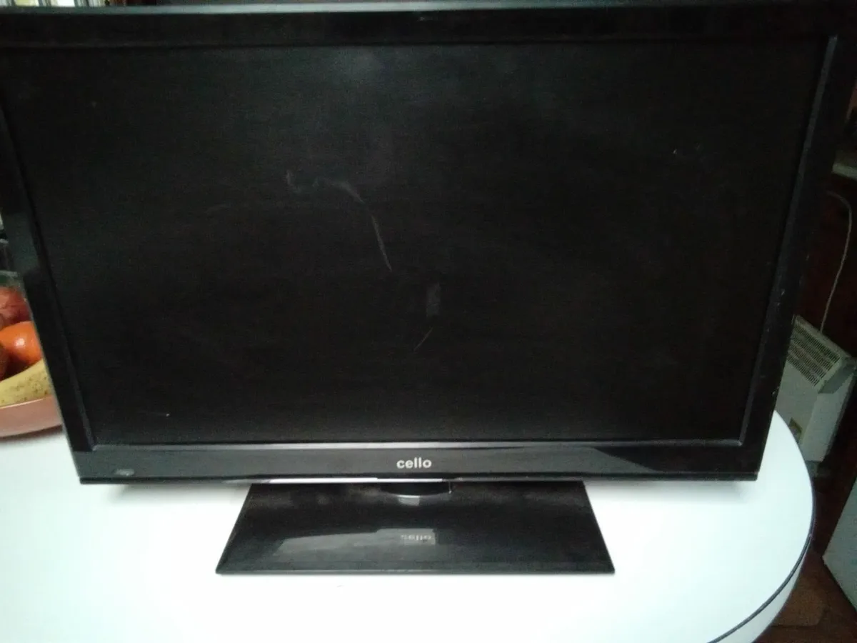 Television  ; Cello 22ins - Image 1