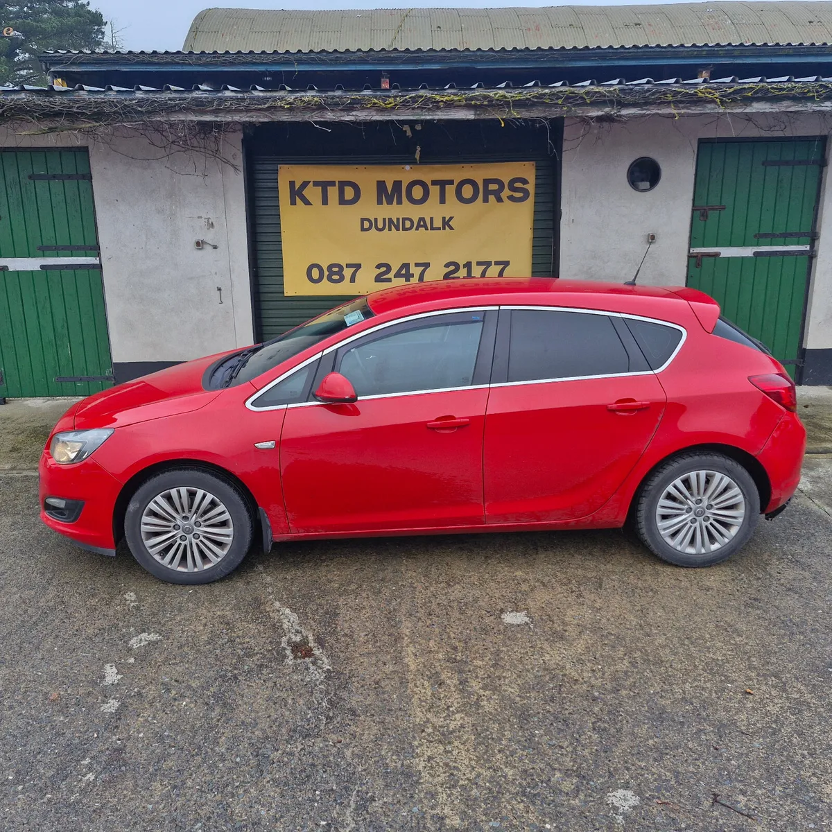 Opel Astra 2015 - Image 2