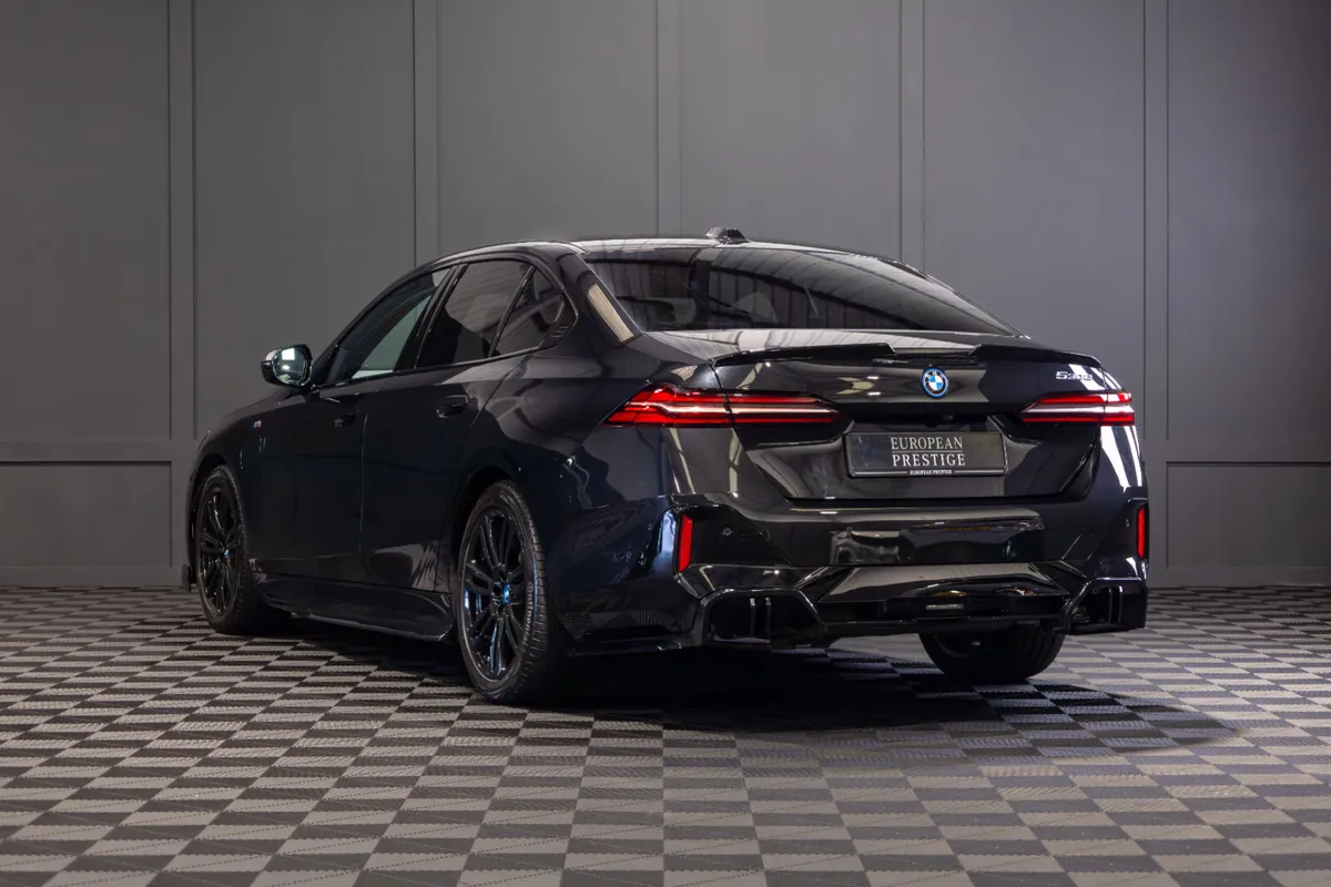 2025 BMW 5-Series 530e M-Sport - Image 4