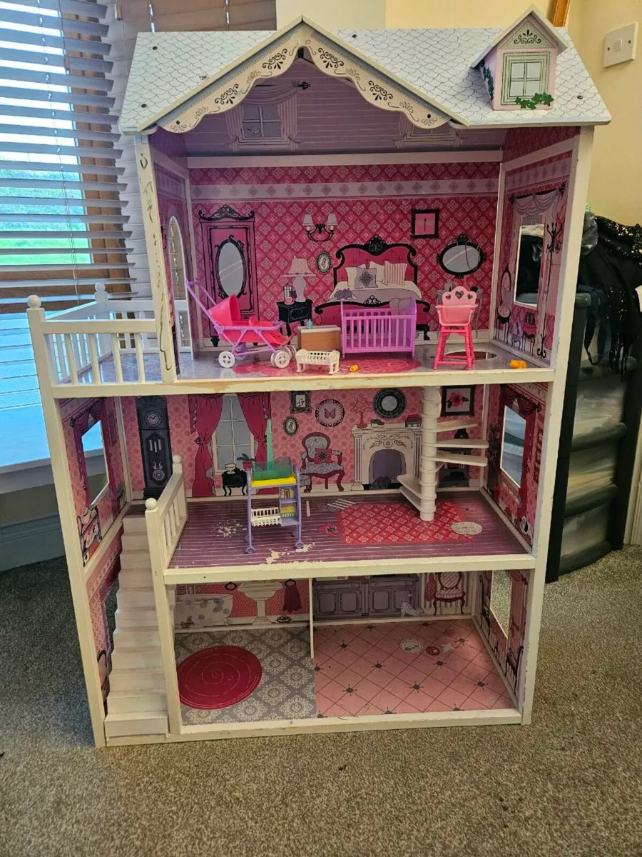 Dolls house