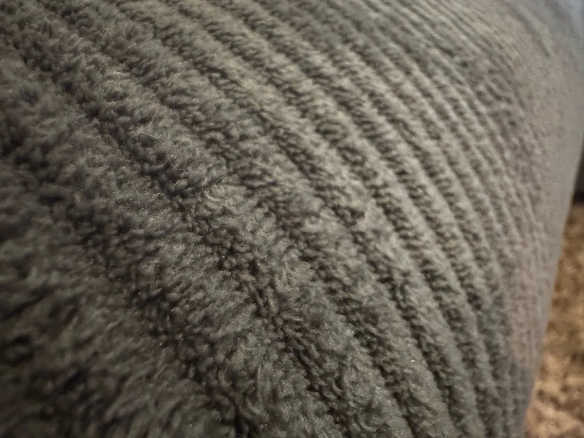 Recliner corner sofa with 2 drink holders - Image 4