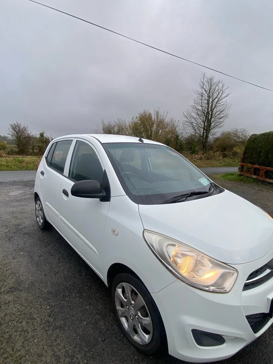 Hyundai i10 - Image 2