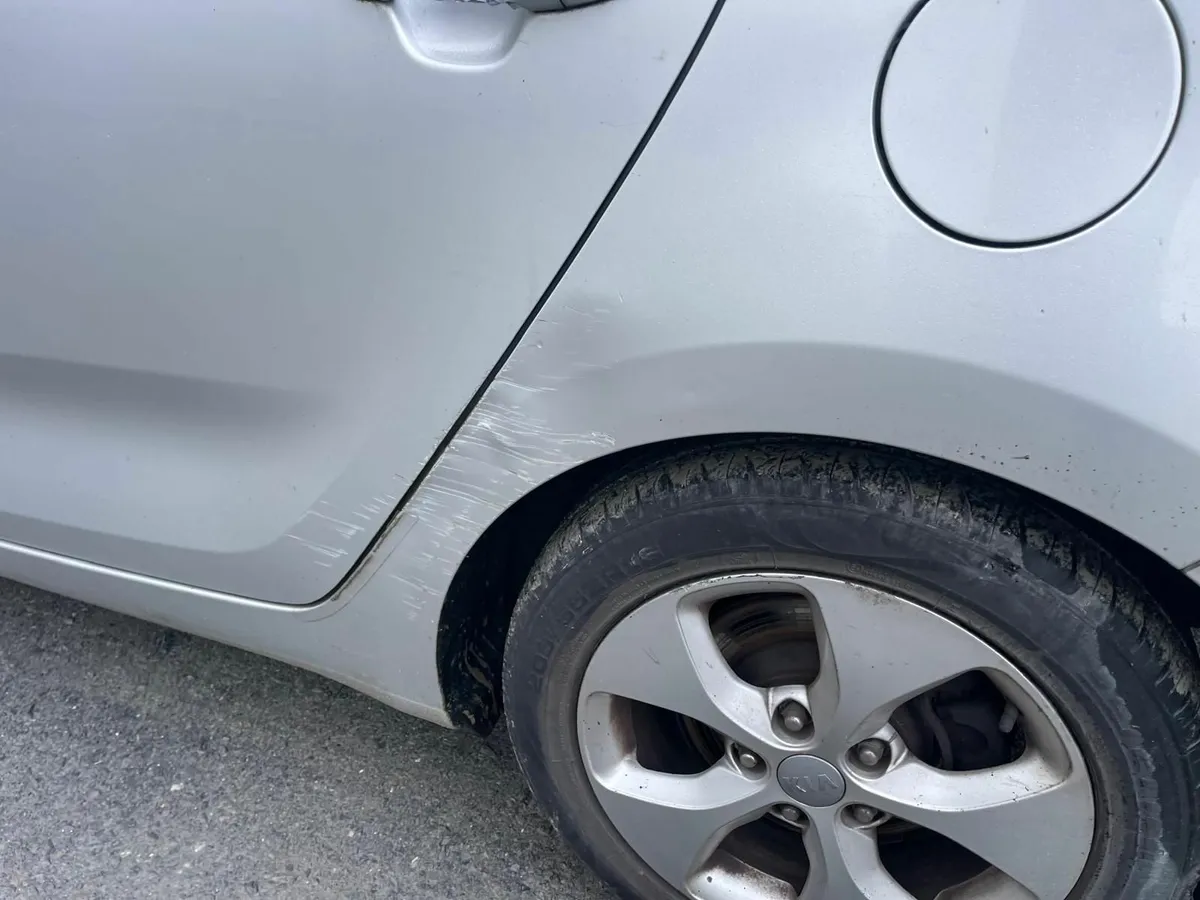 2013 Kia Carens EX 1.7 Diesel Manual - Image 4