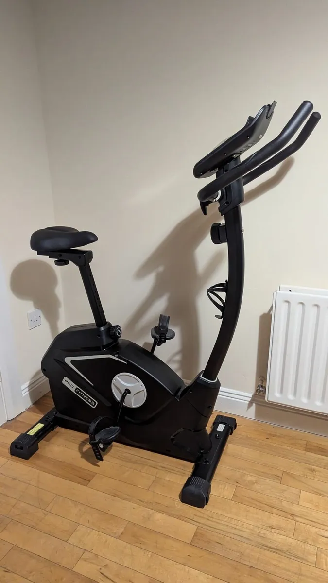 Pro Fitness EB-1000 Exercise Bike