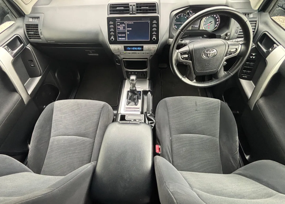 Toyota Land Cruiser 2023 - Image 3