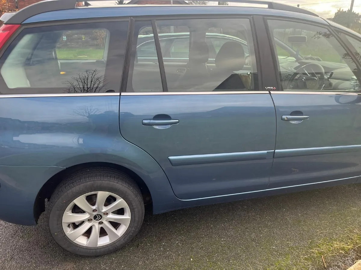 Auto Citroen C4 Picasso 2011 - Image 3