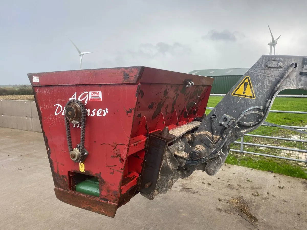 Loader attaching, dispenser - Image 2