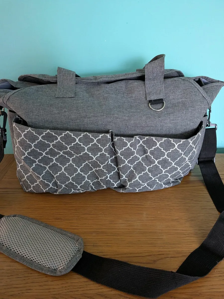 Nappy bag free to take away