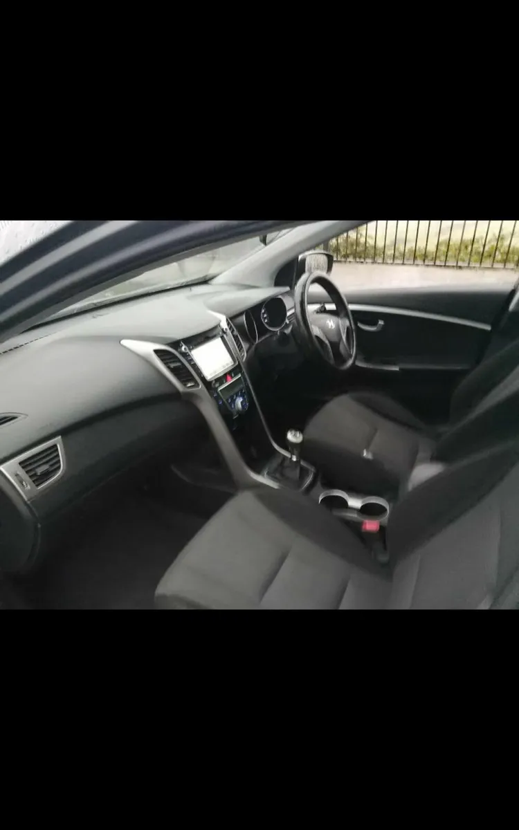 Hyundai i30 2013 - Image 2