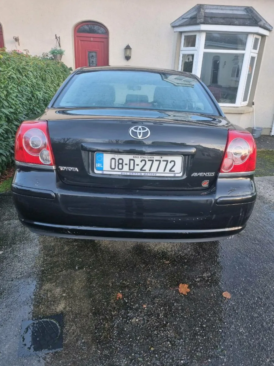 Toyota Avensis - Image 1