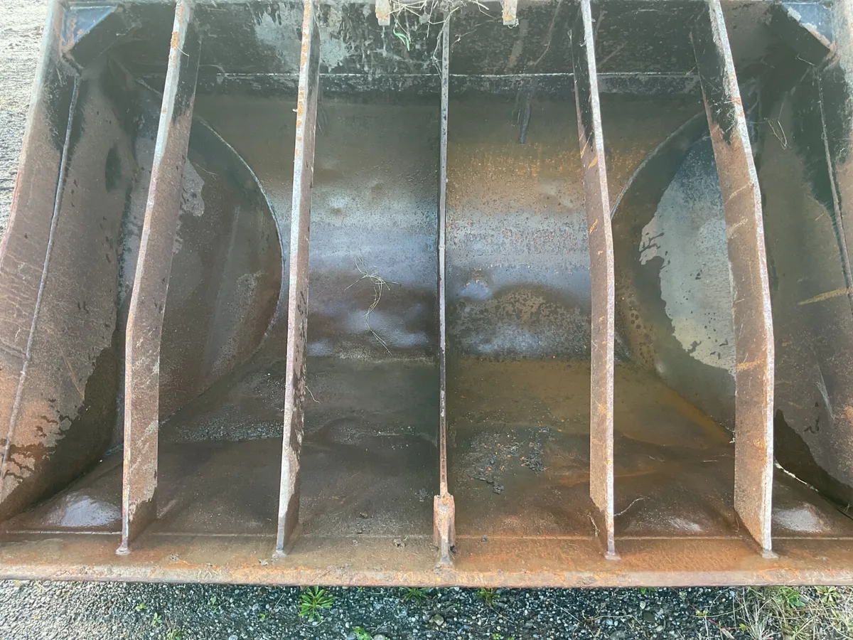 2016 Tighe Bucket For Auction  Saturday 22nd Nov - Image 3