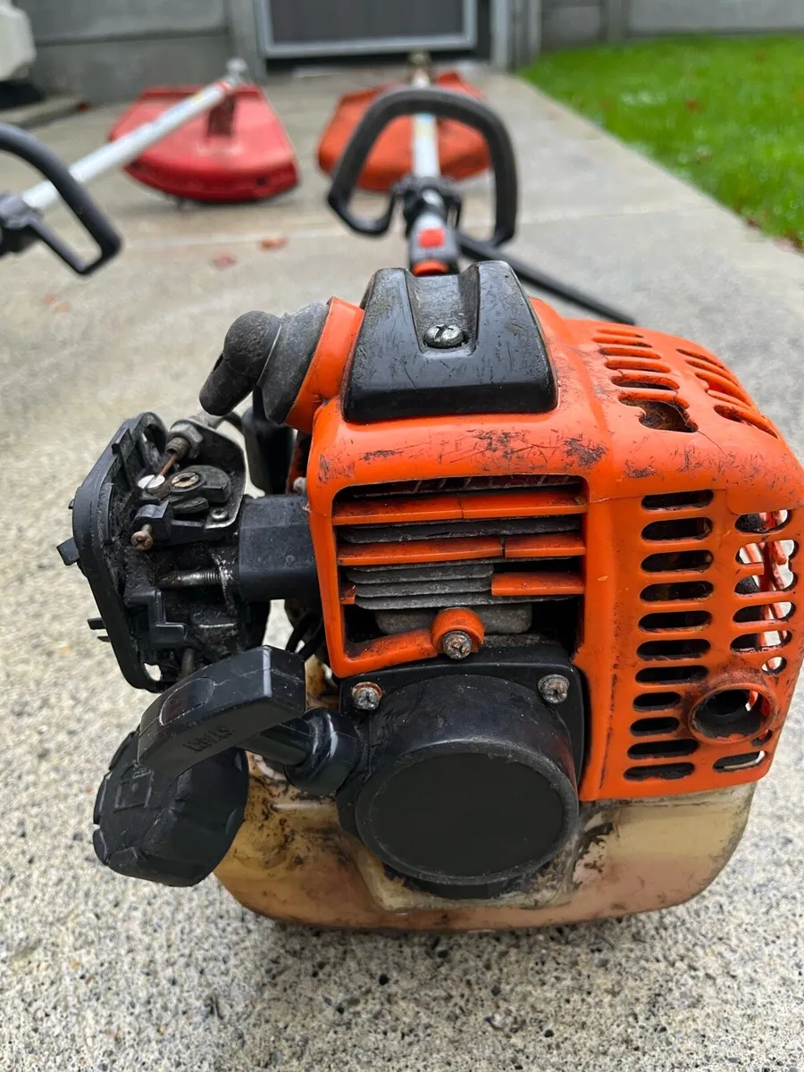 2 grass strimmers - Image 3