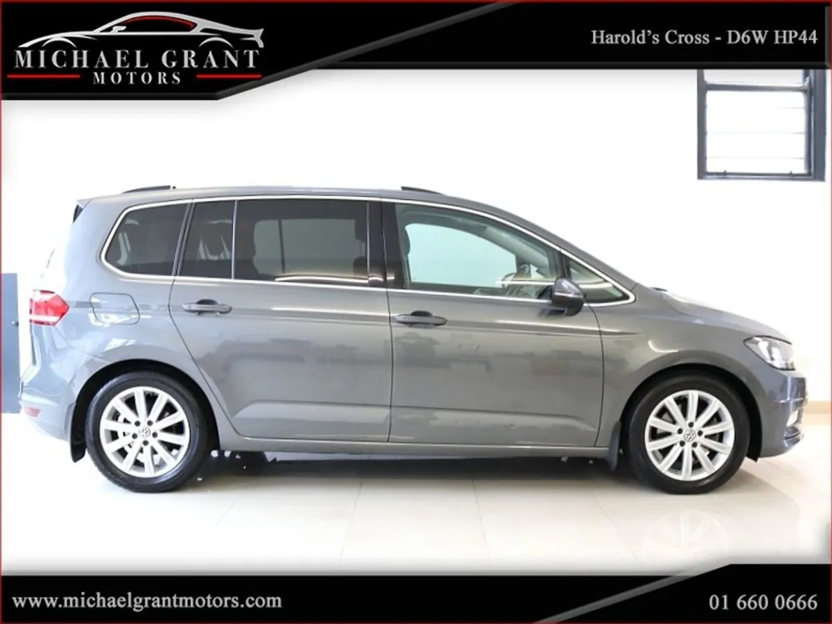 Volkswagen Touran Highline 1.6 TDI 7 Seater / Onl - Image 4