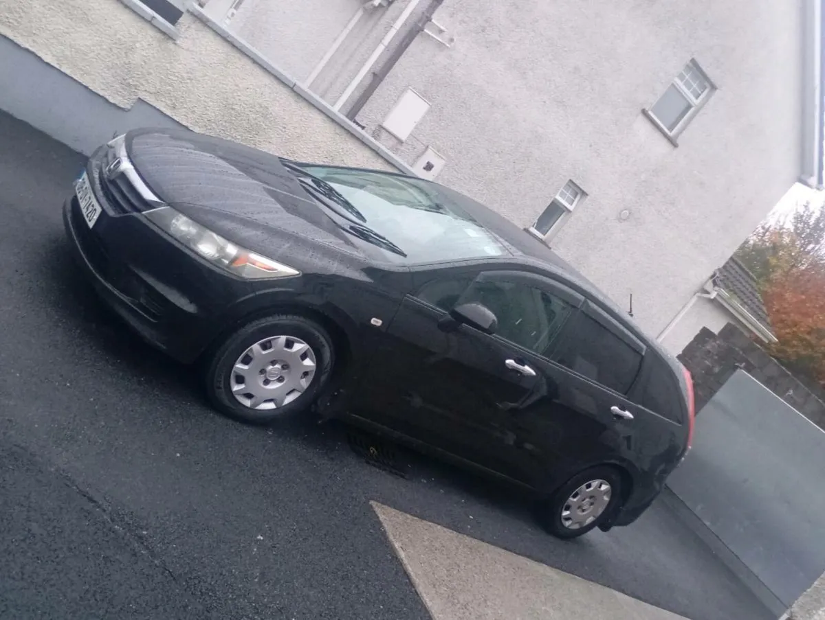 Honda stream auto 7 seater mint NCT &low tax - Image 4