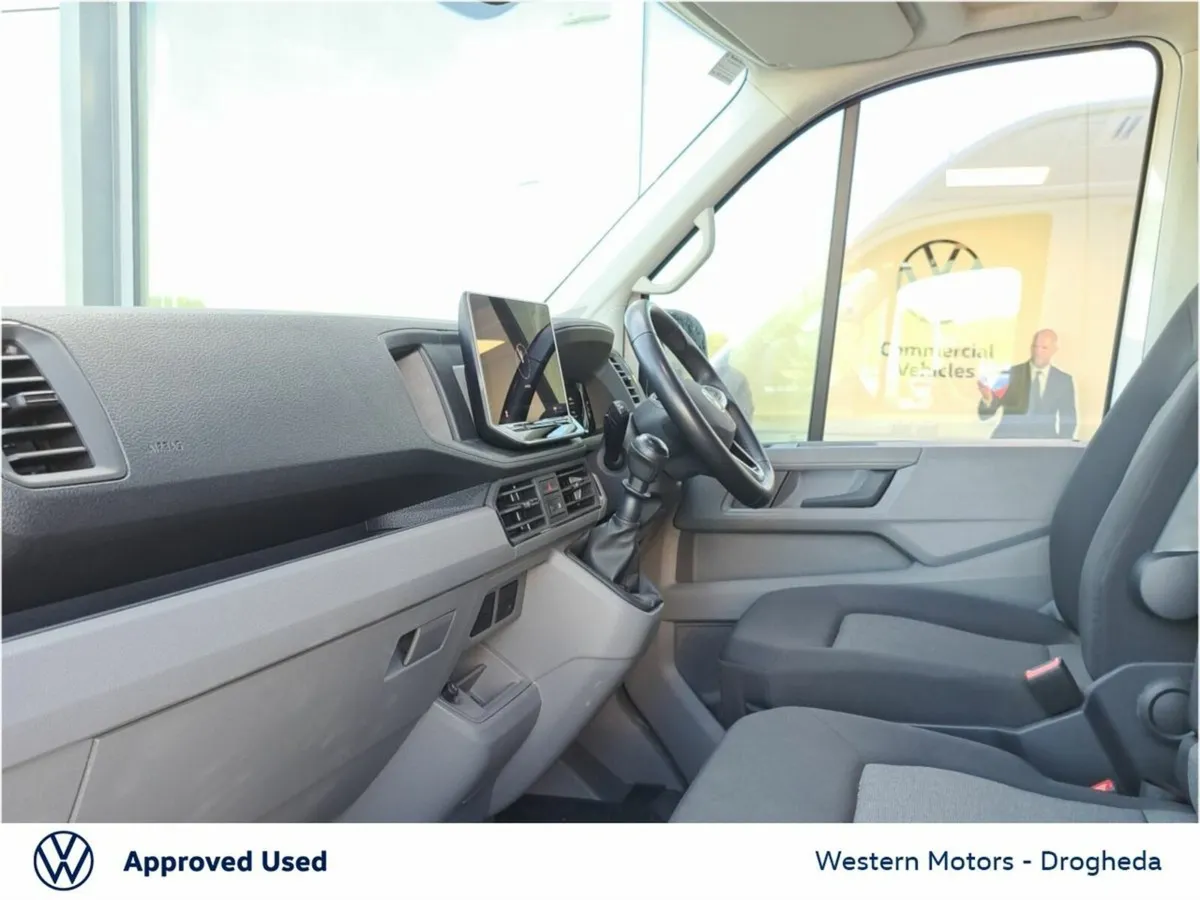 Volkswagen Crafter H 35 MWB 177BHP  M6F 5DR - Image 4