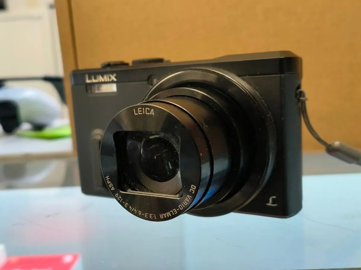 Panasonic LUMIX DMC-TZ60 / ZS40 18.0MP Compact Digital Camera with 30x Leica lense/ Used - Image 2