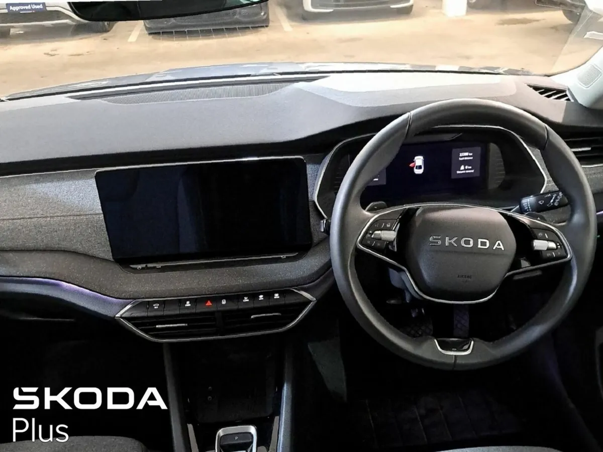 Skoda Octavia Selection+ 1.5TSI 150HP DSG mHEV - Image 4