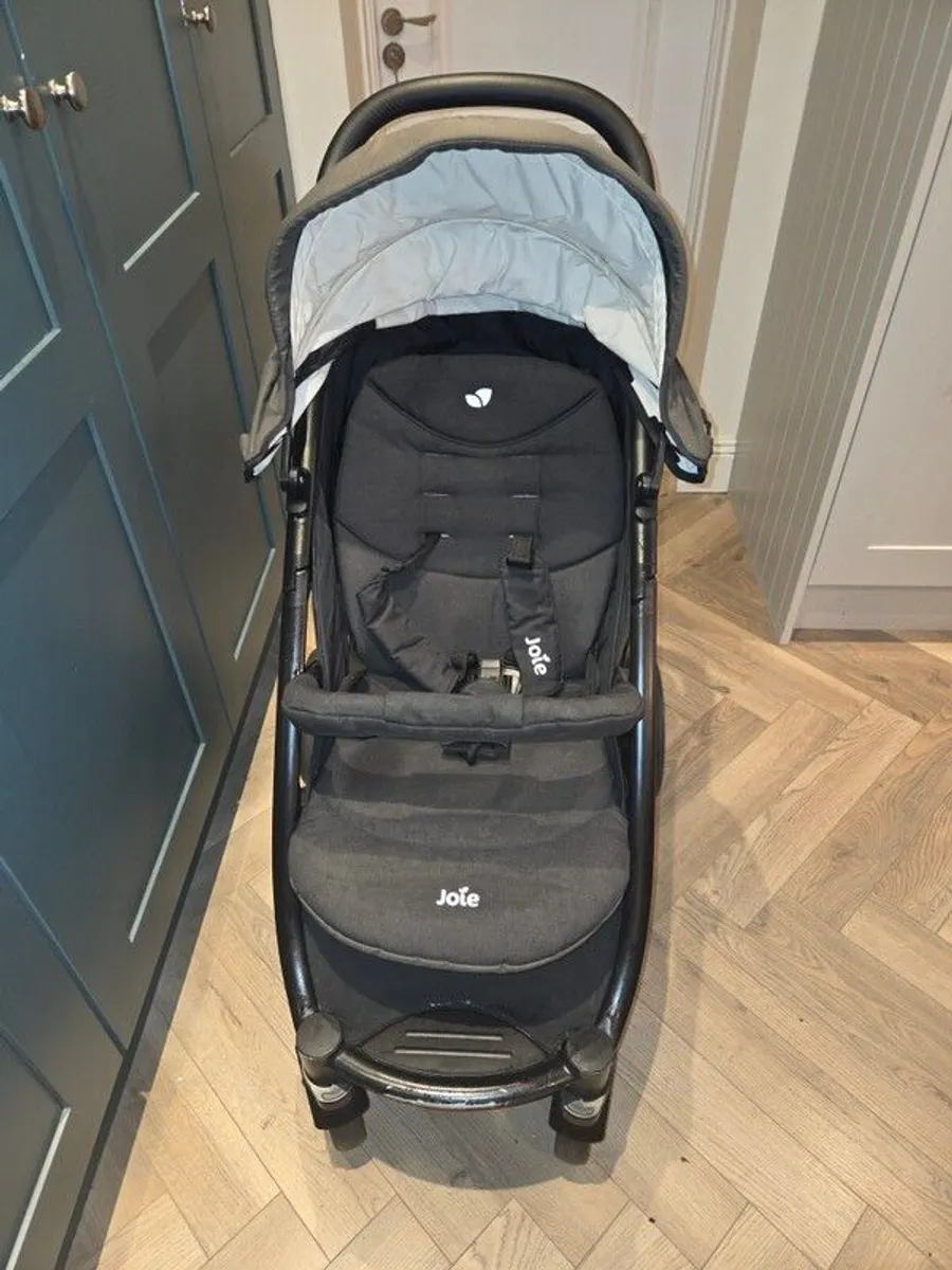 Joie litetrax stroller with rain cover - Image 2