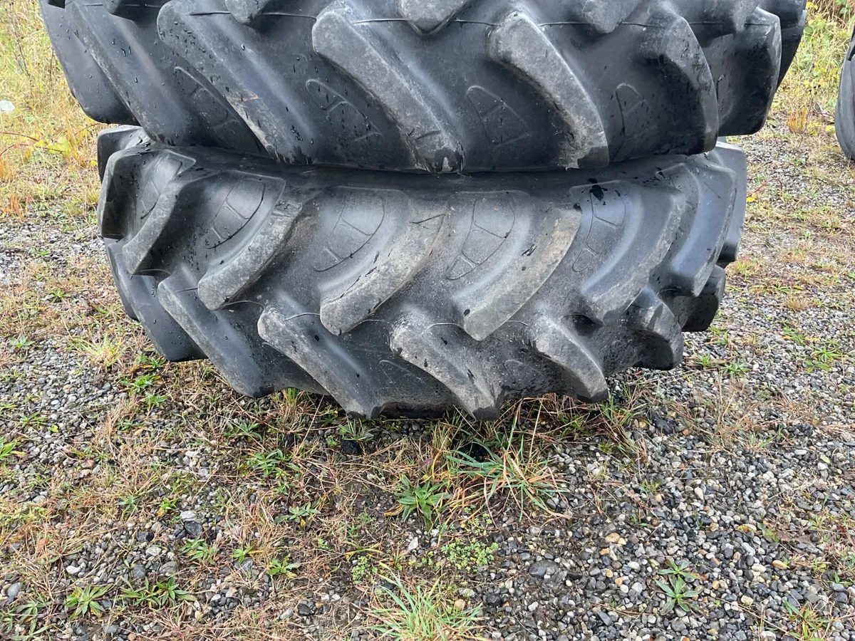 Pair Of 420/85R30 Duals For Auction - Image 3