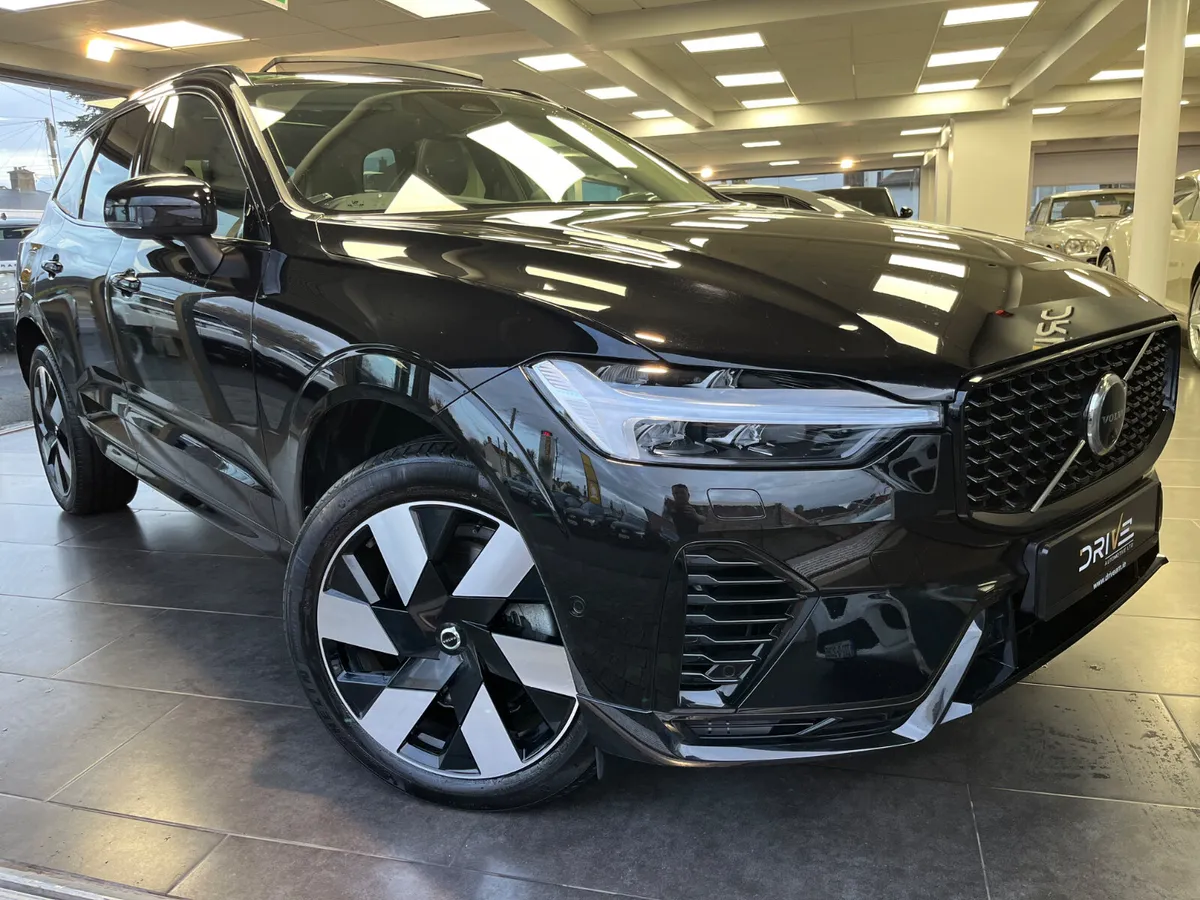 Volvo XC60 2024 T8 Ultra Black Edition 455 BHP - Image 2