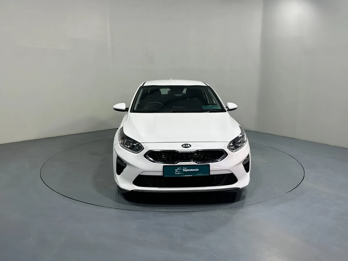 Kia Ceed 2019 - Image 2