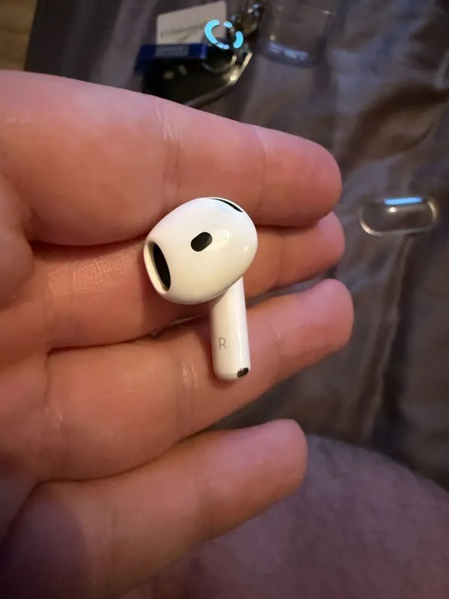 Apple air pods - Image 2